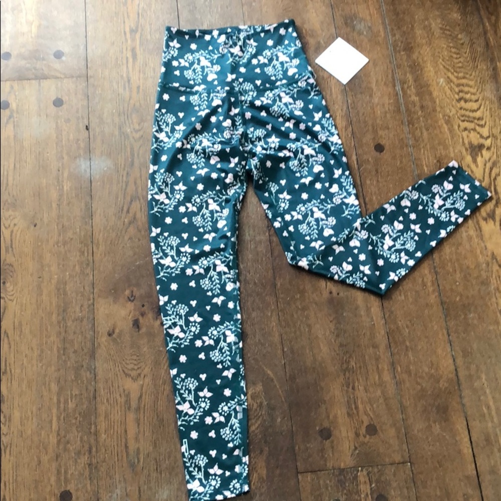 NWT Beyond Yoga barre3 Emerald Floral Leggings